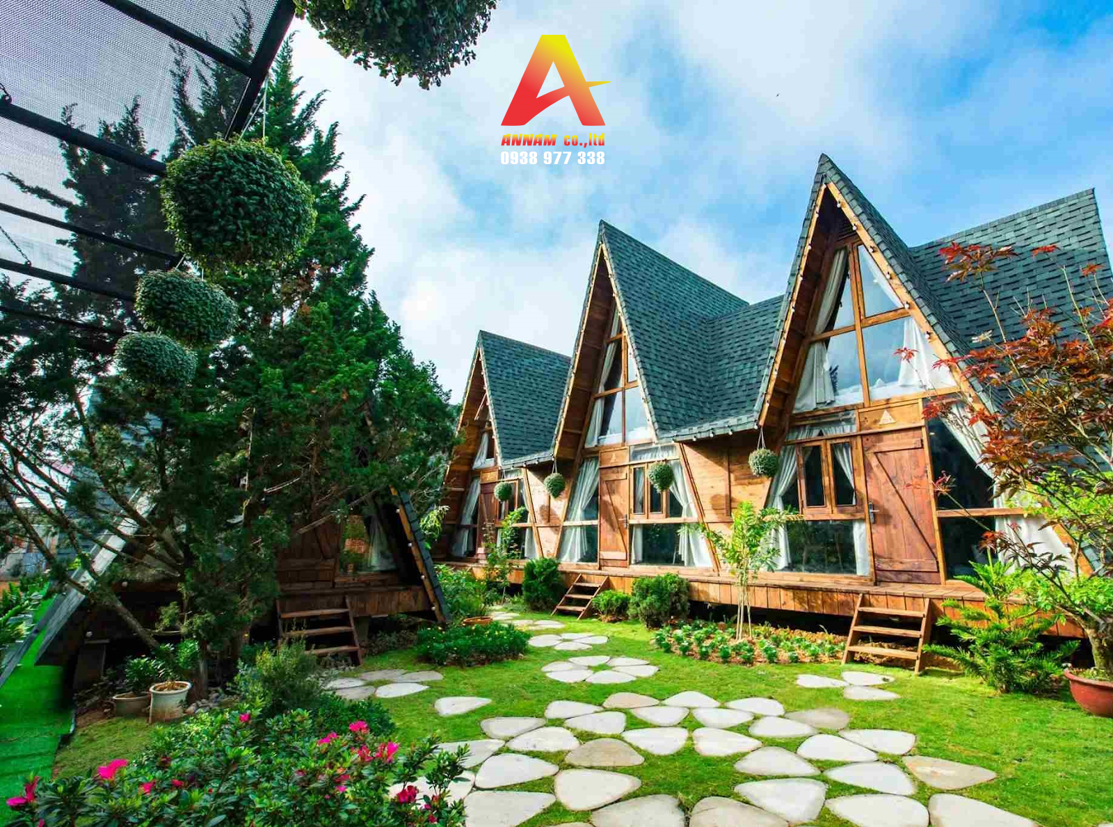 Nhà homestay bằng gỗ lợp ngói lắp ghép thân thiện với môi trường đơn vị thi công nhà lắp ghép